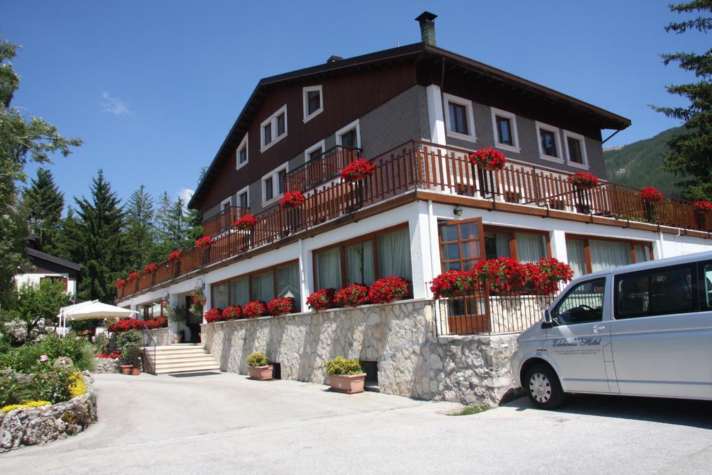 Hotel Edelweiss Pescasseroli Exterior photo